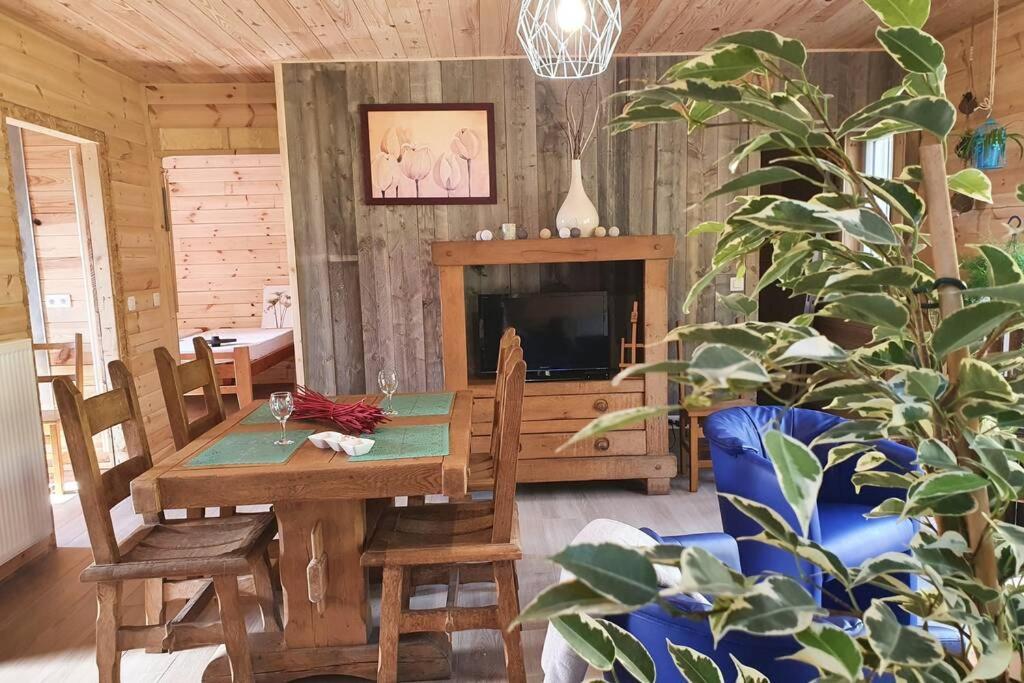 Le Chalet Des Oisai Wibrin Exterior photo
